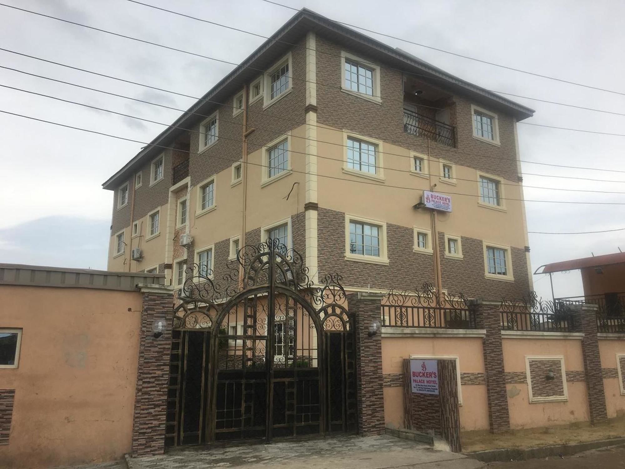 Bucker'S Palace Hotel Shangotedo Екстериор снимка